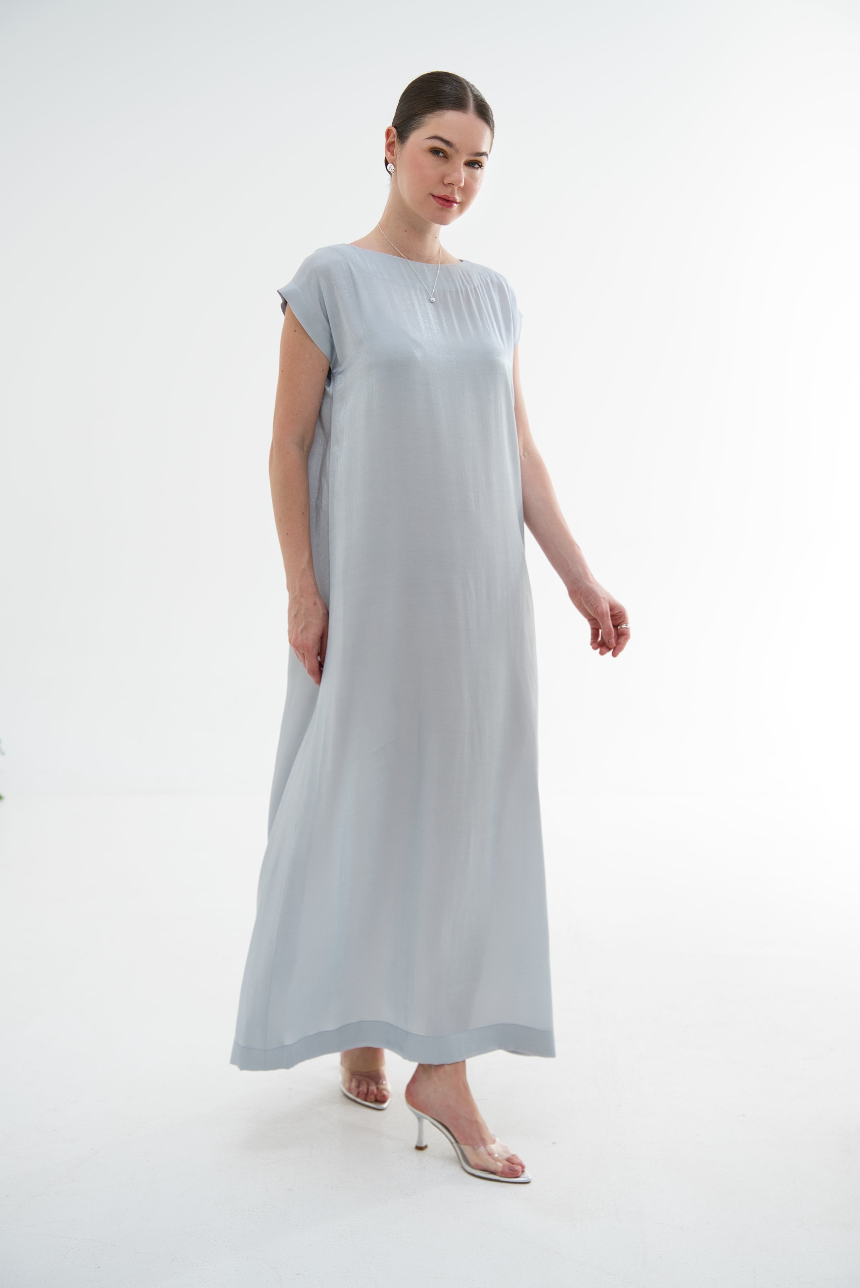 INNER DRESS  |  GLOOSY GREY